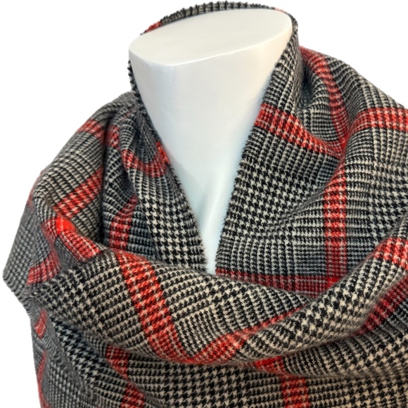 Eaton “European Collection” Pure Wool Plaid Scarf – Made in Scotland - Picture 5 of 7